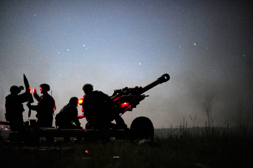 JRTC 13-09 105mm artillery