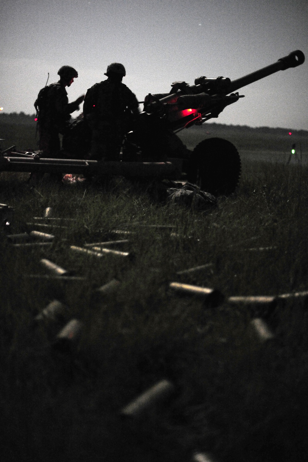 JRTC 13-09 105mm artillery
