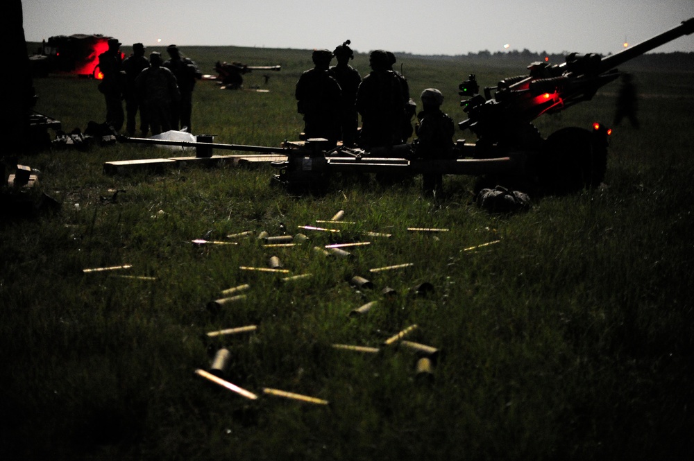 JRTC 13-09 105mm artillery