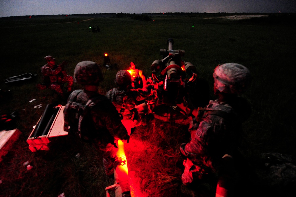 JRTC 13-09 105mm artillery