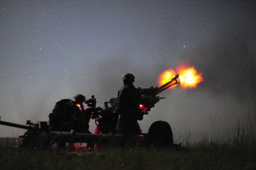 JRTC 13-09 105mm artillery
