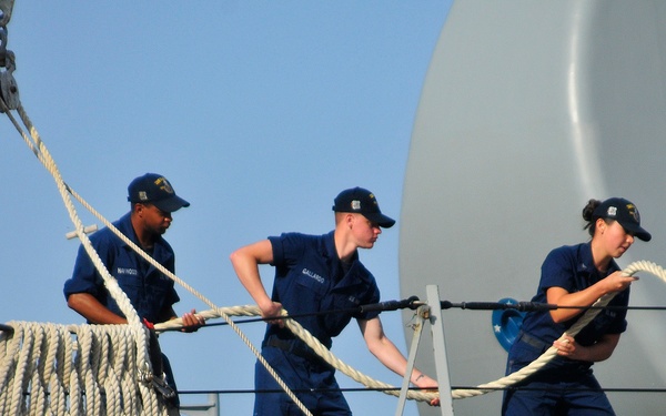 USS Barry visits Greece