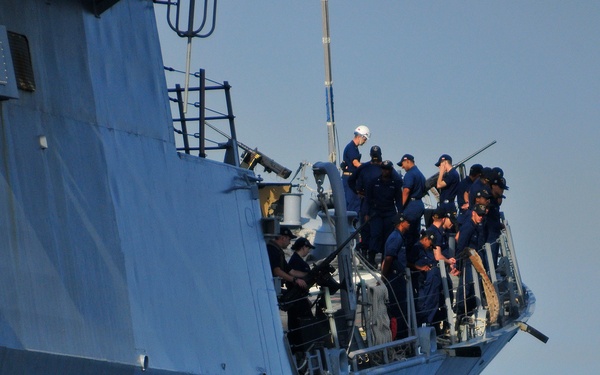 USS Barry visits Greece