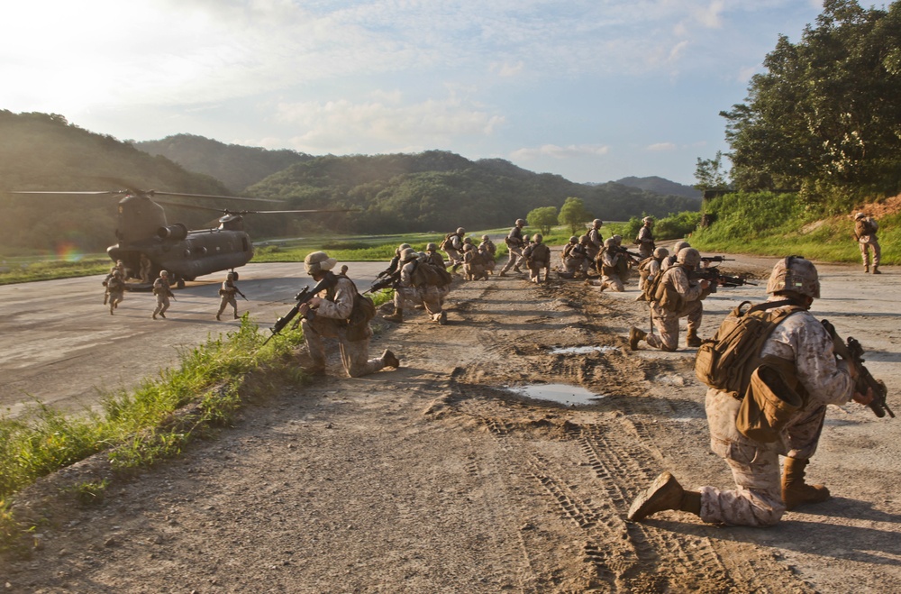 U.S. Marines, sailors, soldiers conduct joint helicopter training