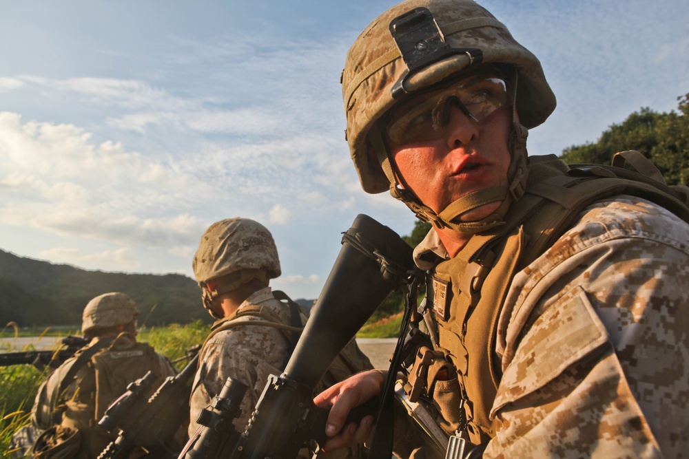 U.S. Marines, sailors, soldiers conduct joint helicopter training