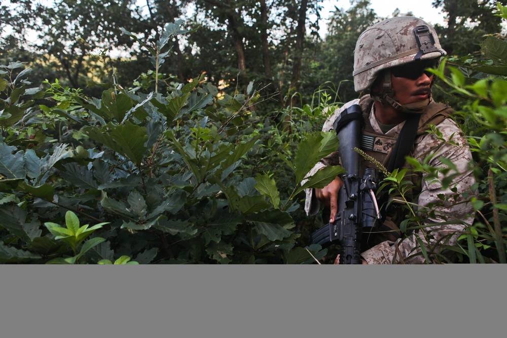 U.S. Marines, sailors, soldiers conduct joint helicopter training