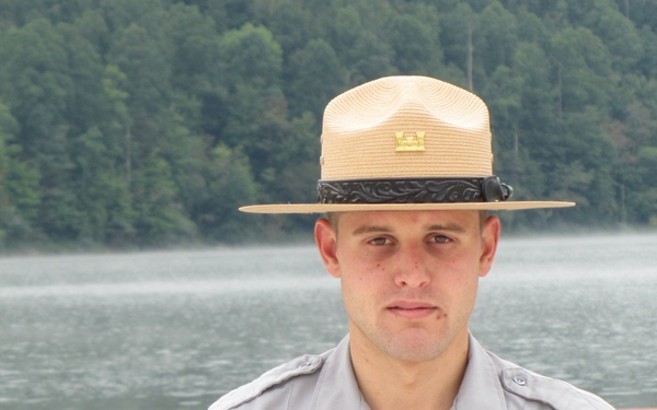 Corps park ranger rescues drowning teenager in Martins Fork Lake