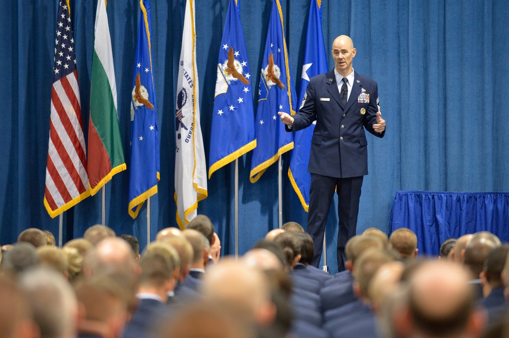 Chief Master Sgt. Ron Anderson Jr. speaks at military students' graduation