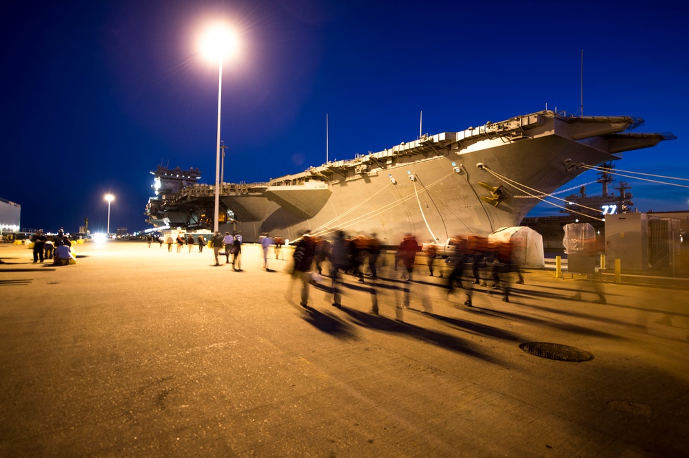 USS Enterprise dismantling