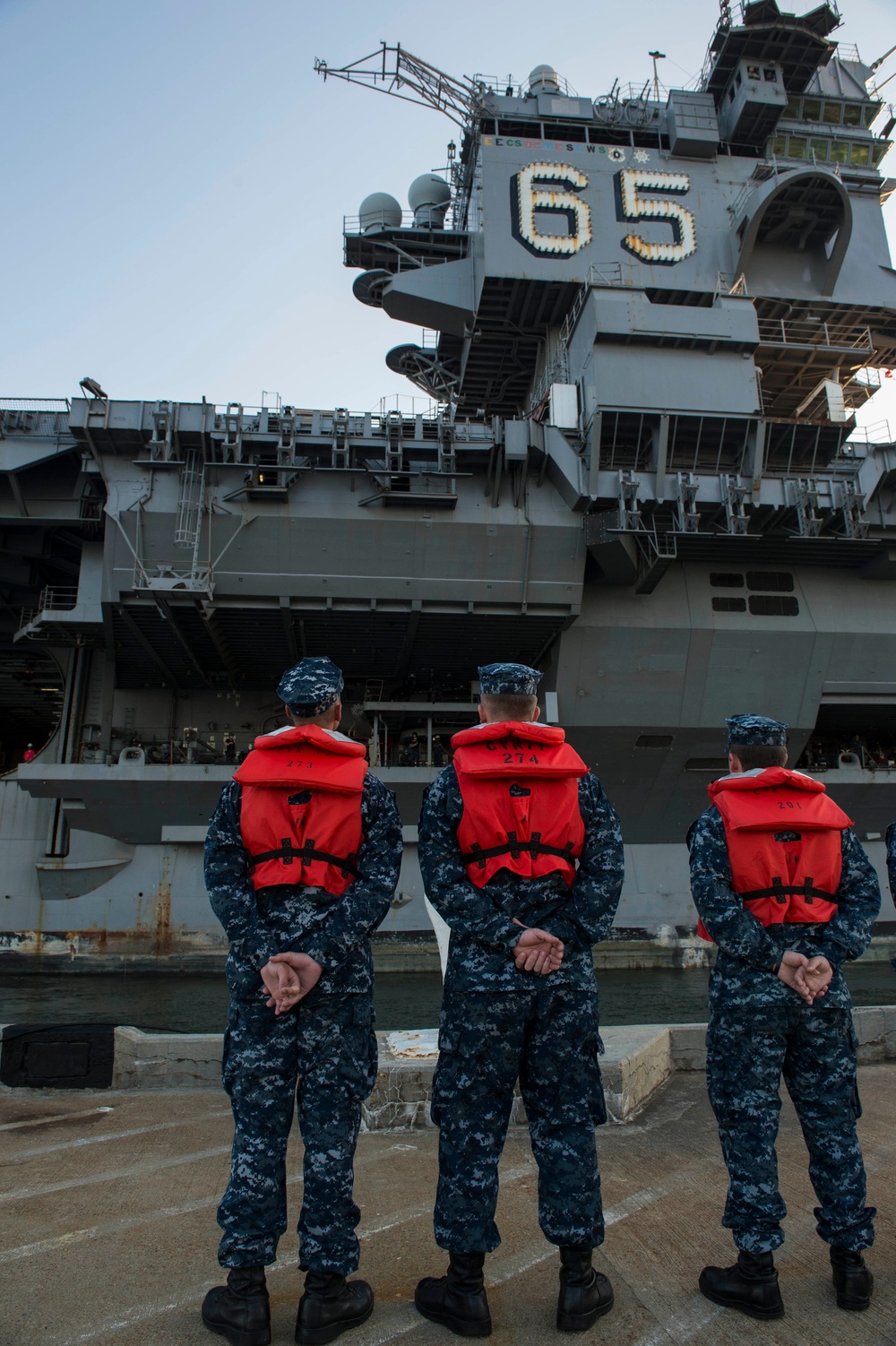 USS Enterprise dismantling