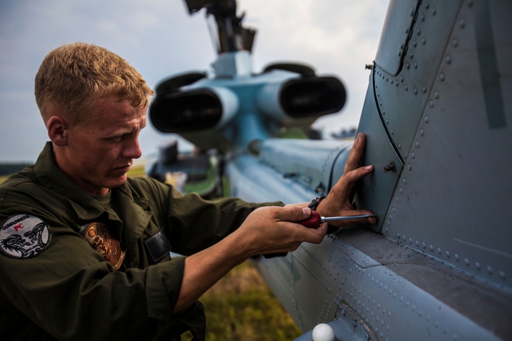22nd MEU Super Cobras fly in support of RUT