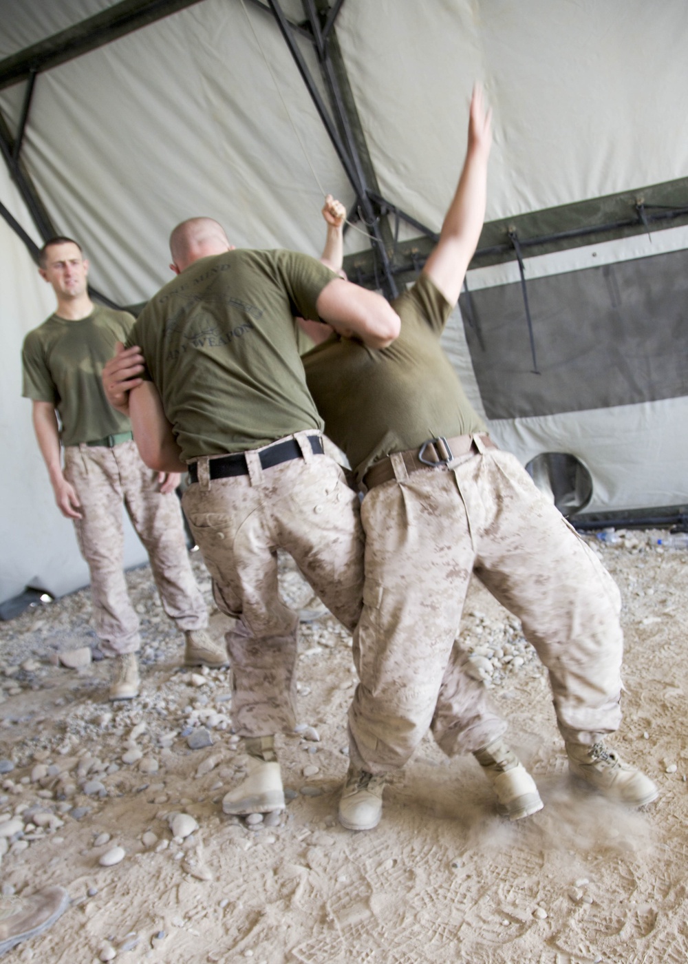 Marines with 3/4 conduct MCMAP training