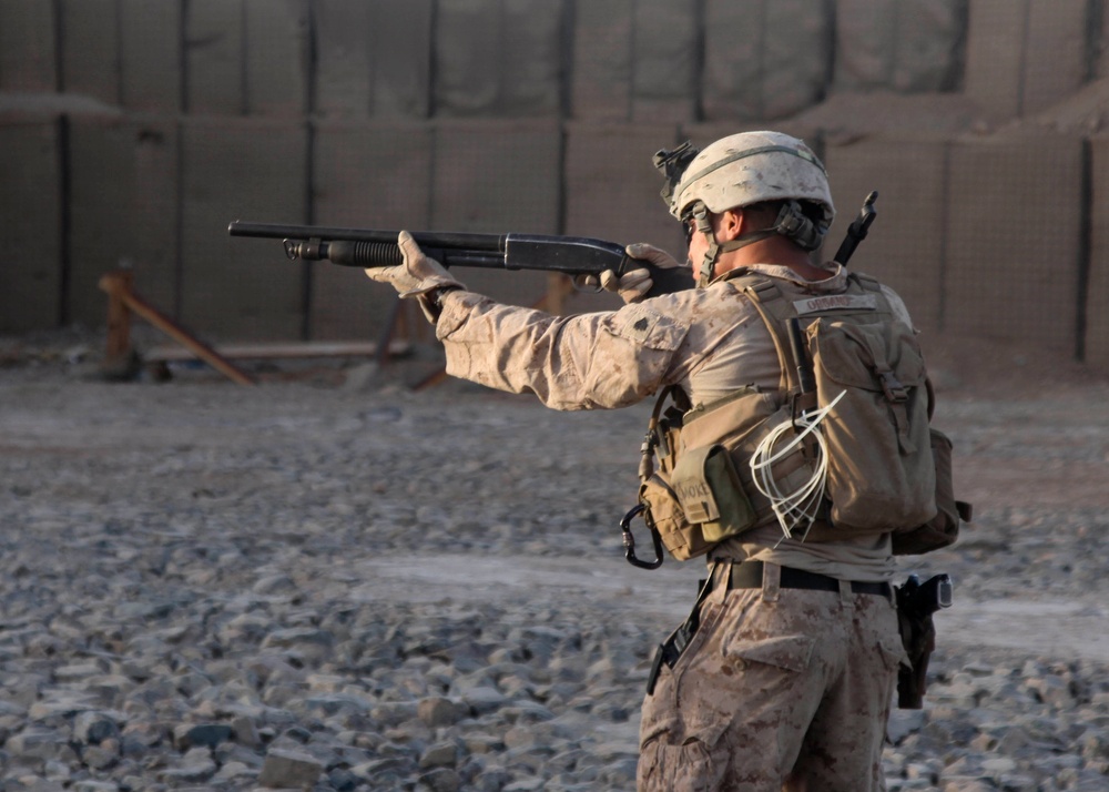 Marines with 3/4 Conduct Non-leathal Weapons Training