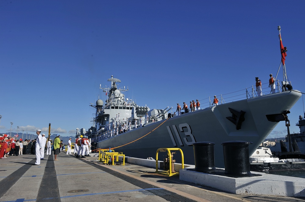 Chinese navy ships visit Hawaii