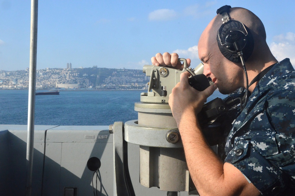 USS San Antonio arrives in Haifa