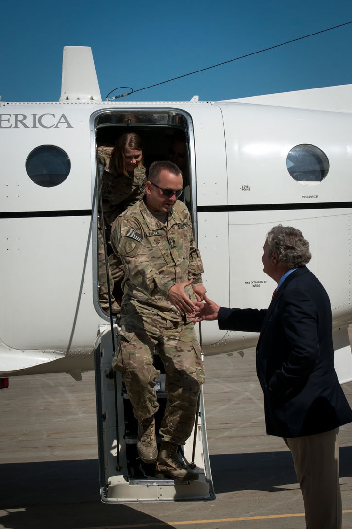 ND Guard’s Contracting Team reunites with family after deployment
