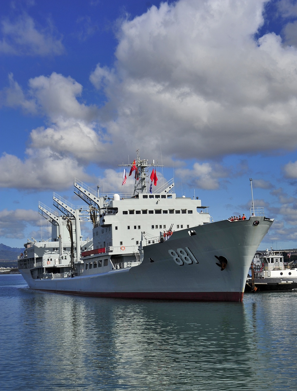 Chinese ships arrive in Pearl Harbor