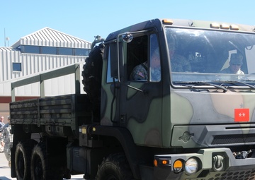 Maj. Gen. Hokanson tours Kingsley Field
