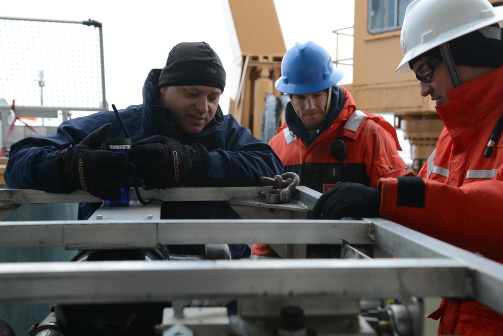 Coast Guard, scientists conduct oil spill recovery exercise in Arctic