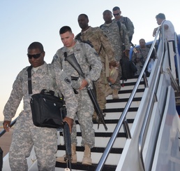 35th Signal Brigade welcomes home soldiers