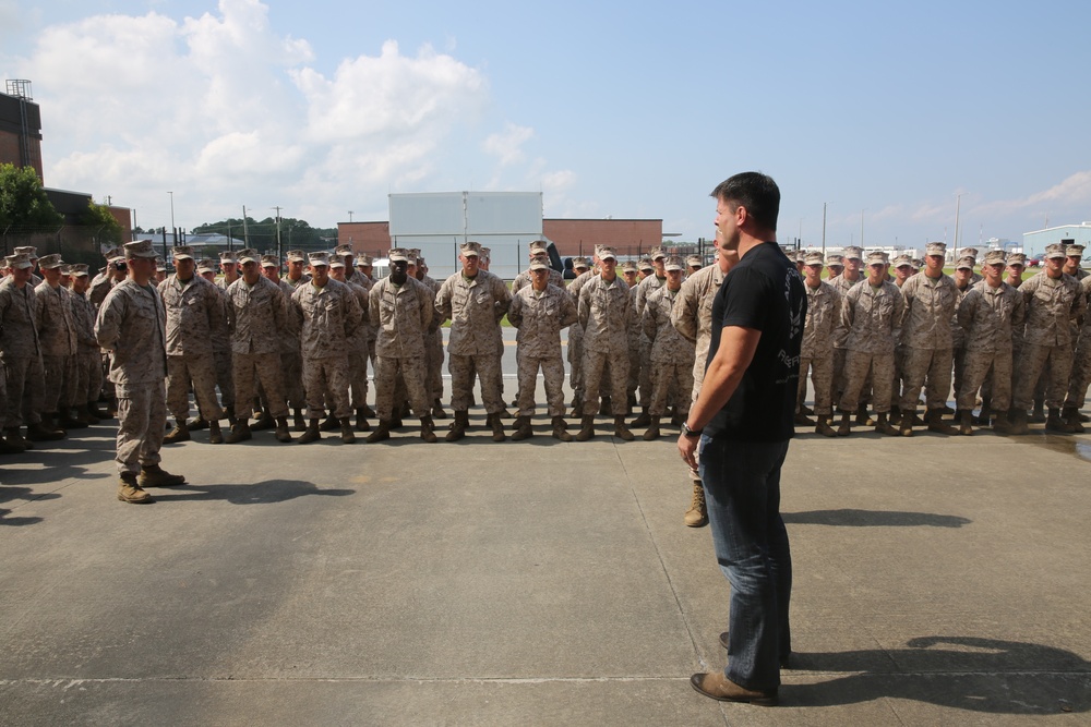 Brian Stann brings motivation for Marines