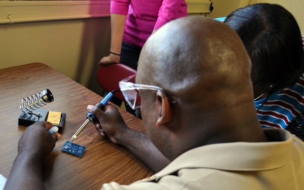 SeaPerch teaches teachers how to build underwater robots, raises STEM awareness