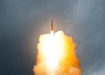 Missile Defense Agency FTO-01 Flight Test (no watermark)
