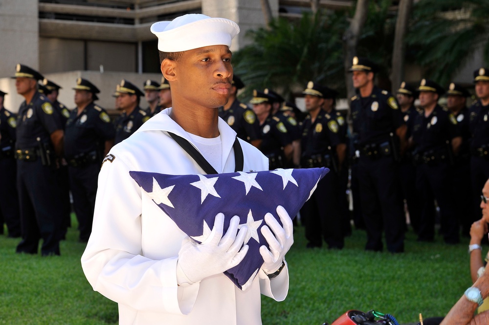 Joint Base Pearl Harbor-Hickam sailors honor 9/11 first responders