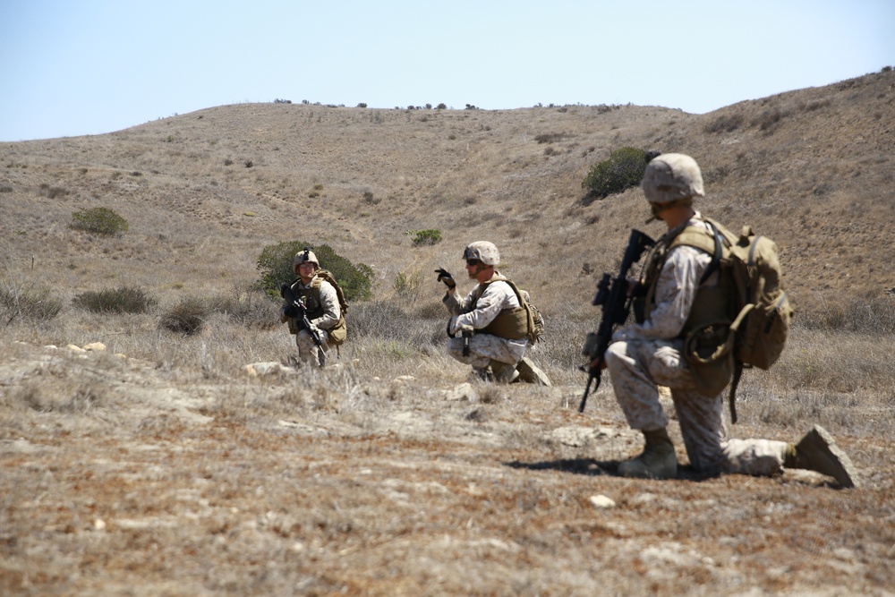 Tactical sight exploitation training prepares Marines for deployment