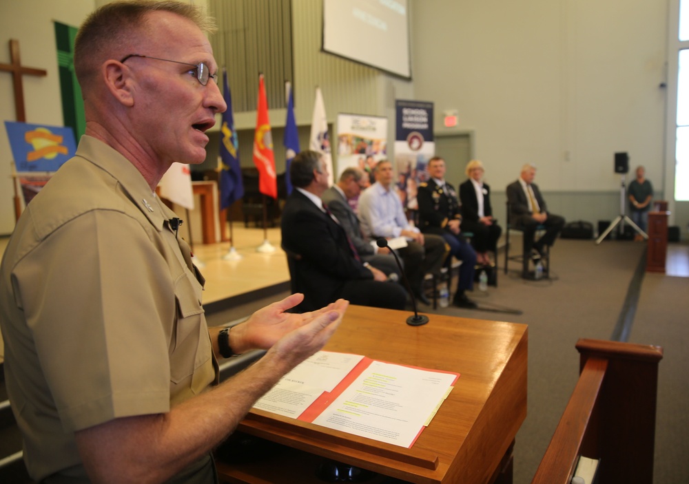 MCAS Yuma Welcomes Secretary of Education Arne Duncan at Town Hall Meeting