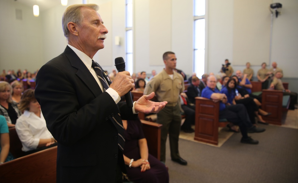MCAS Yuma Welcomes Secretary of Education Arne Duncan at Town Hall Meeting