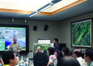 Japan Diet members tour Futenma, Ospreys