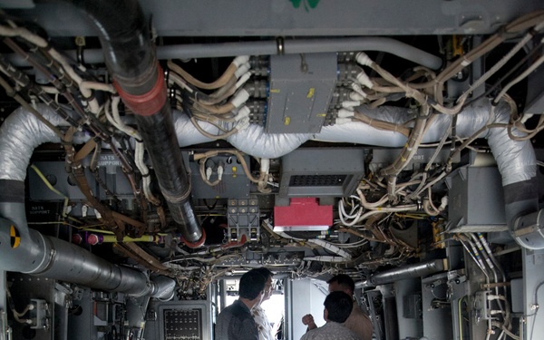 LDP members tour Futenma, learn about Osprey