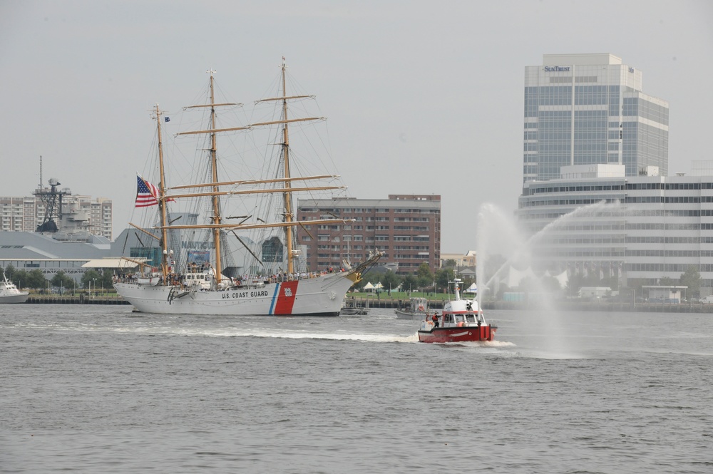 Coast Guard tall ship arrives in Portsmouth, Va.