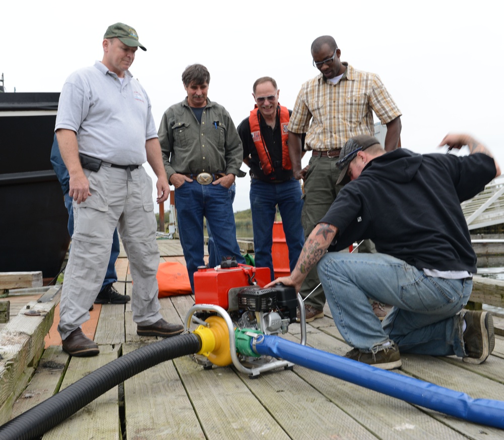 Coast Guard hosts commercial fishing safety course in Astoria, Ore.