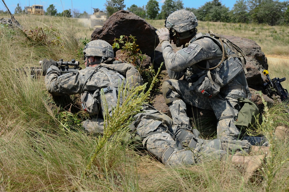 White Falcon paratroopers sharpen combat skills at ITC