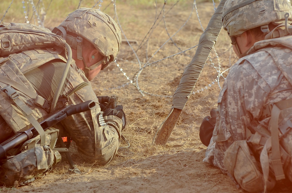 White Falcon paratroopers sharpen combat skills at ITC