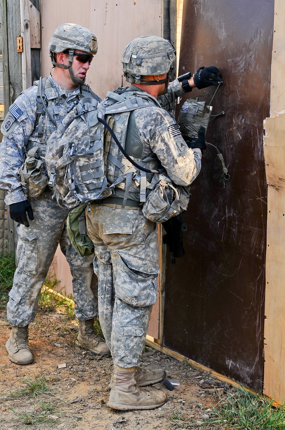 White Falcon paratroopers sharpen combat skills at ITC