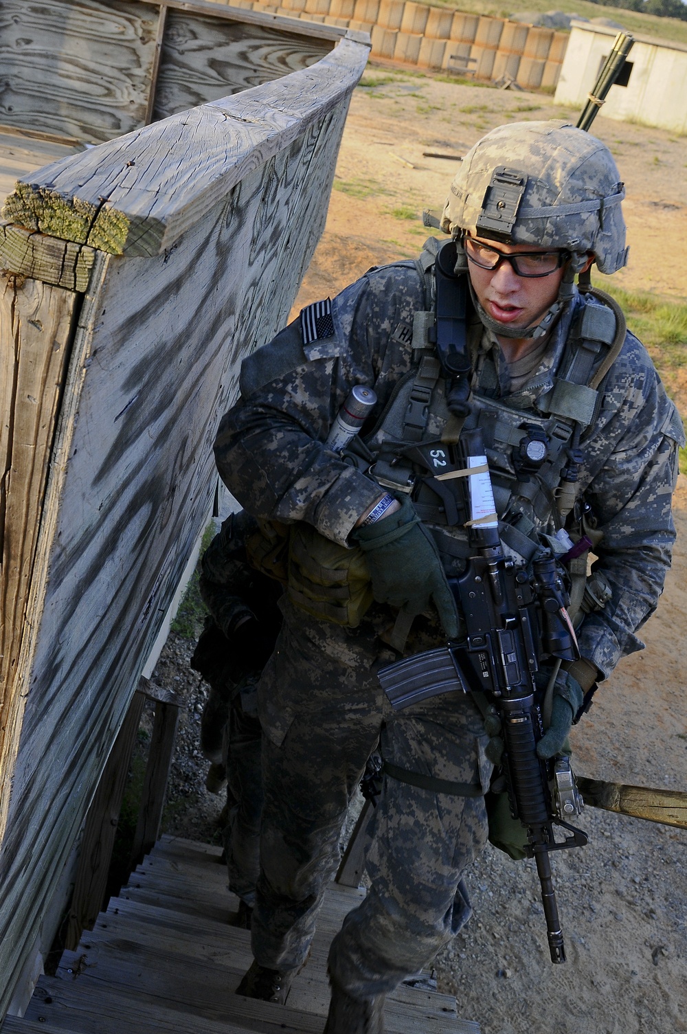 White Falcon paratroopers sharpen combat skills at ITC