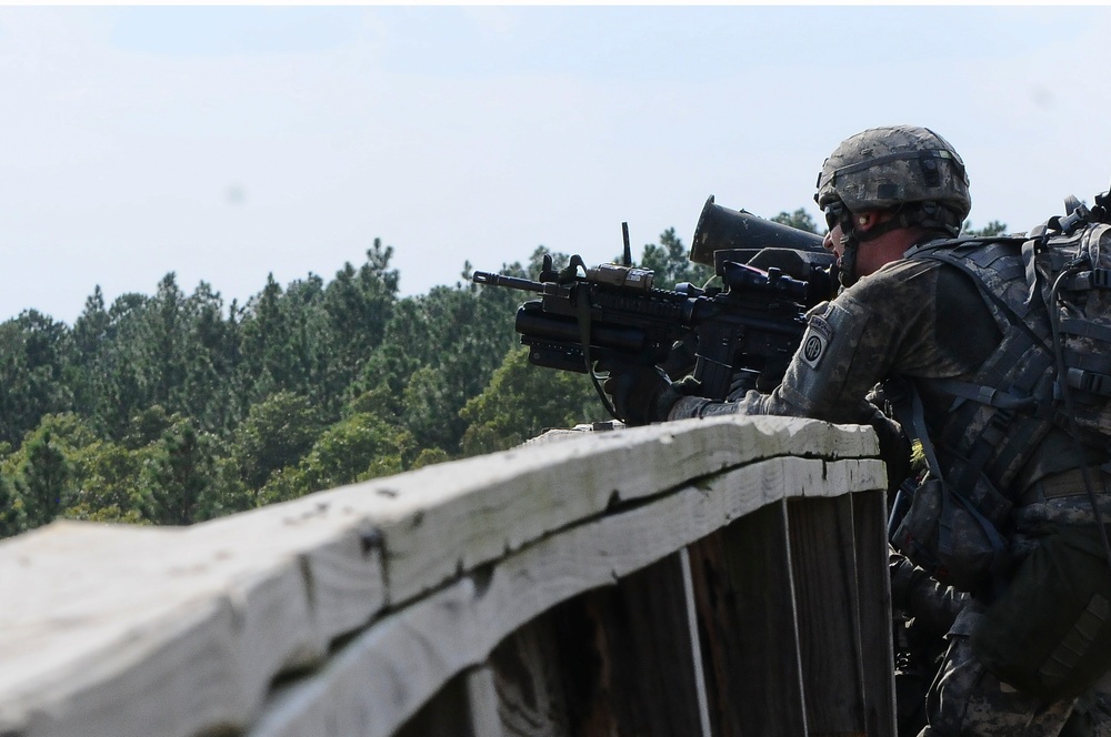 White Falcon paratroopers sharpen combat skills at ITC