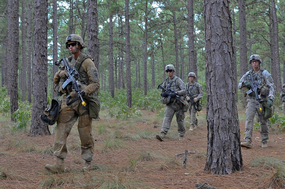 White Falcon paratroopers sharpen combat skills at ITC