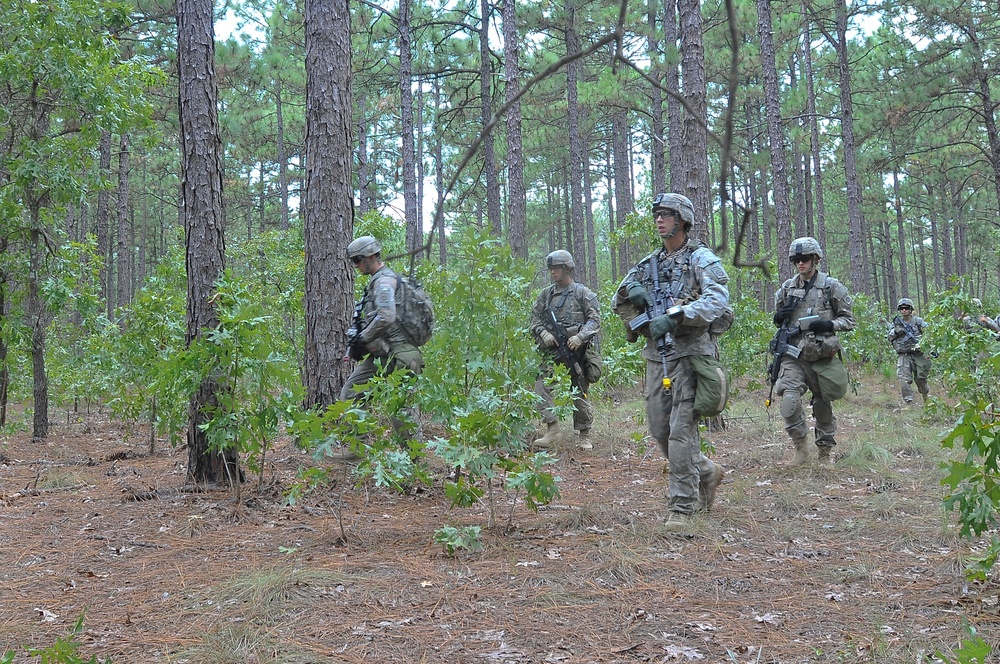 White Falcon paratroopers sharpen combat skills at ITC