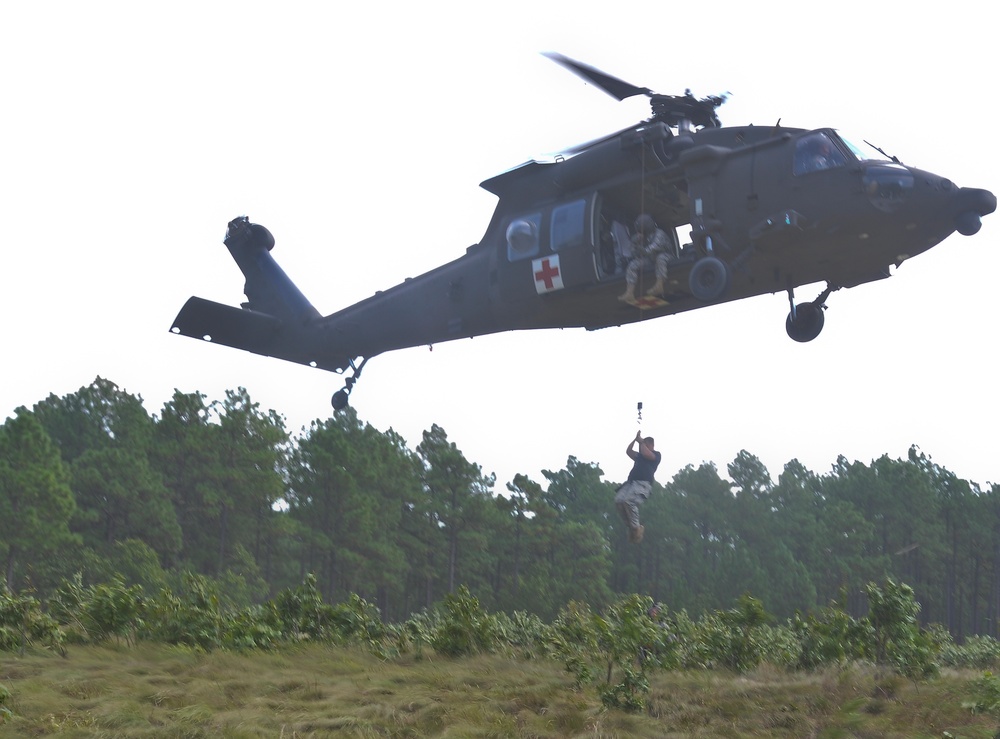 White Falcon paratroopers sharpen combat skills at ITC