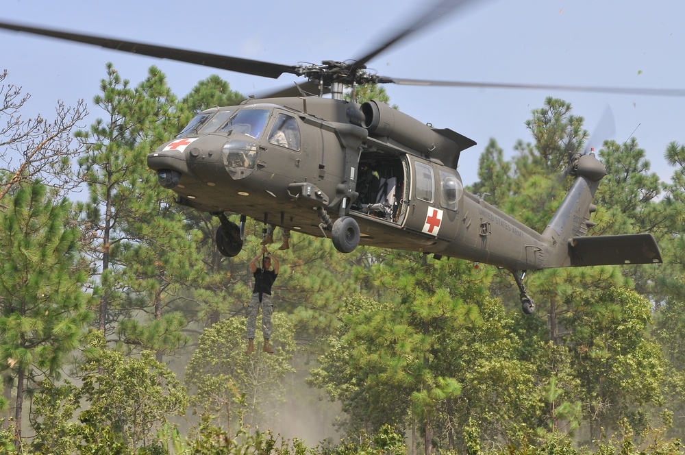 White Falcon paratroopers sharpen combat skills at ITC