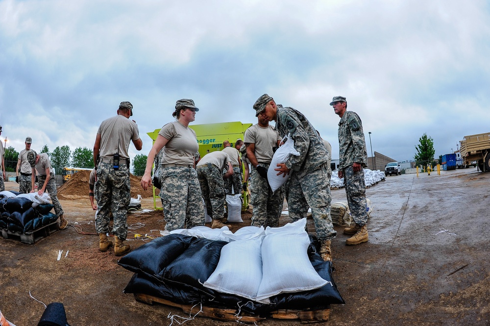 Military units and interagencies aid flooded Colorado areas with sandbags