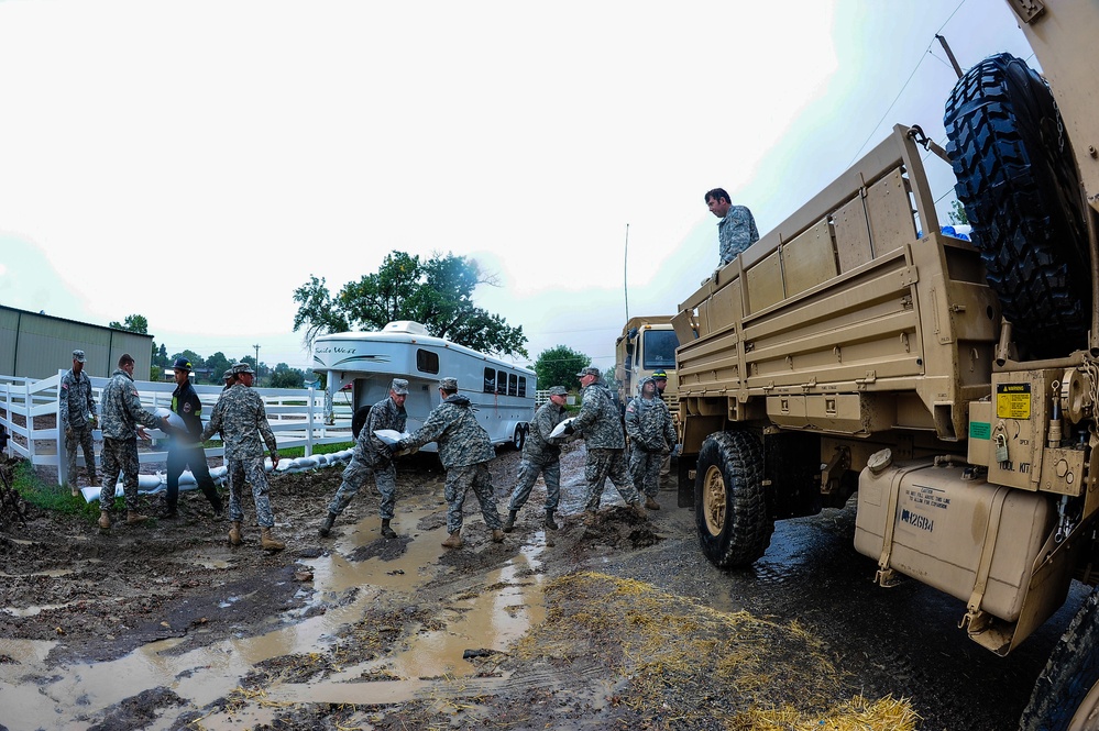Military units and interagencies aid flooded Colorado areas with sandbags