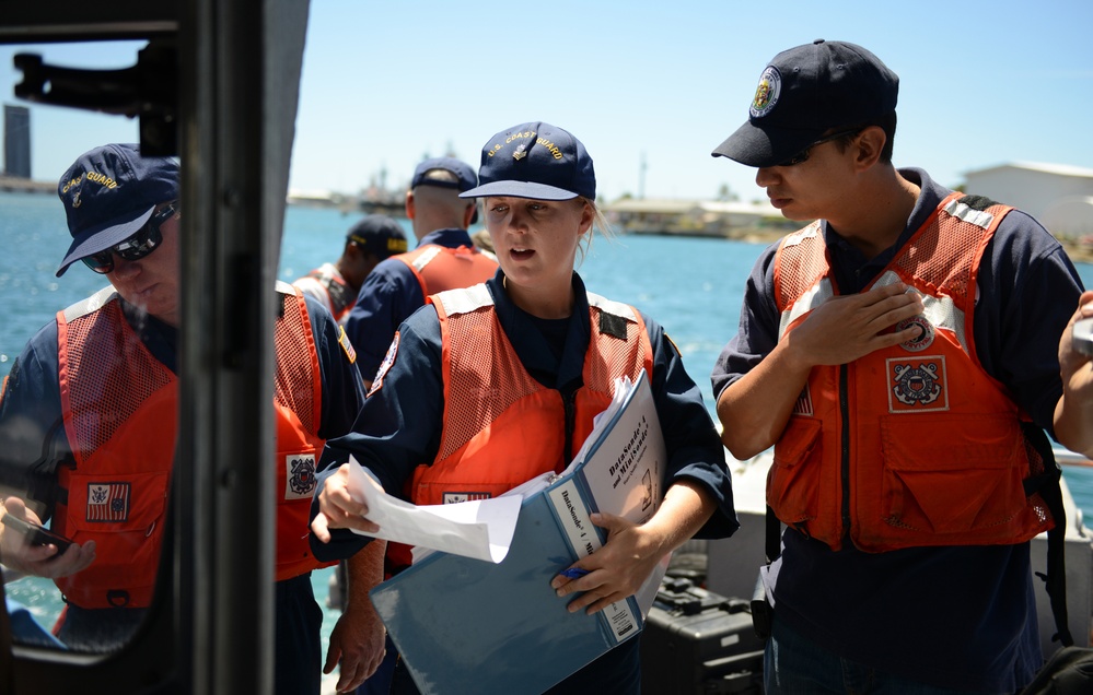 Coast Guard, federal, state respond to Honolulu Harbor molasses spill