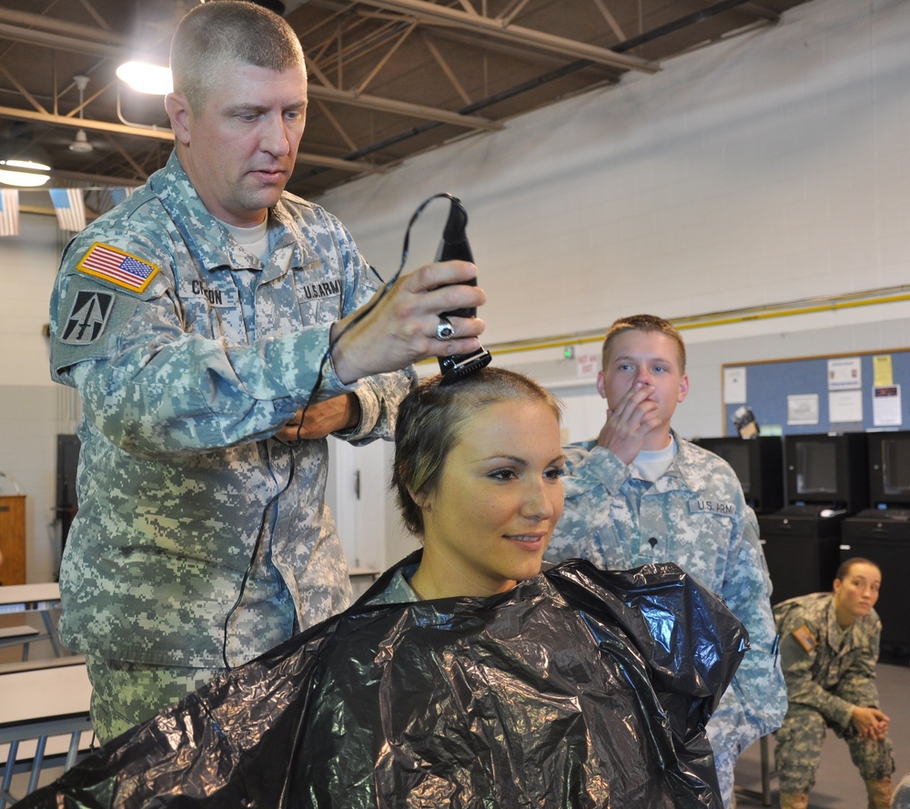 Indiana Guardsman shaves head for cancer charity