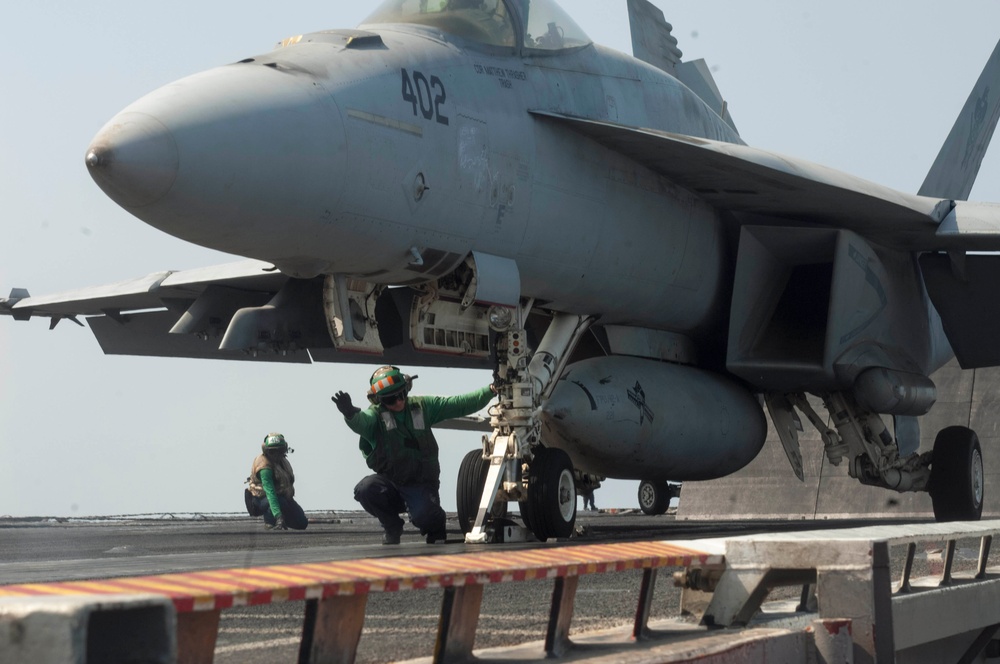 F/A-18E Super Hornet aboard USS Harry S. Truman