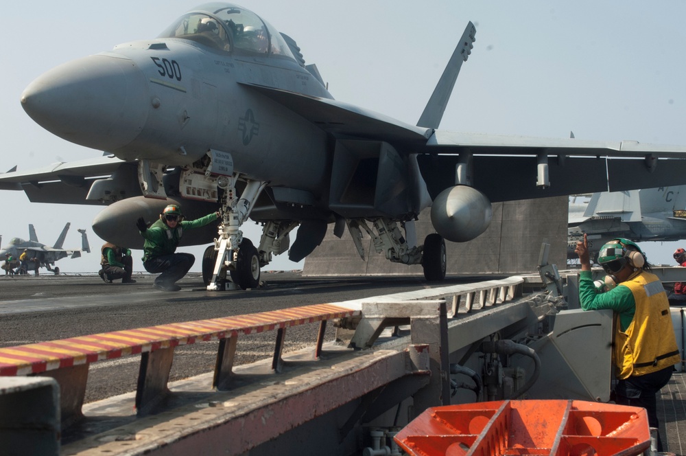 F/A-18E Super Hornet aboard USS Harry S. Truman